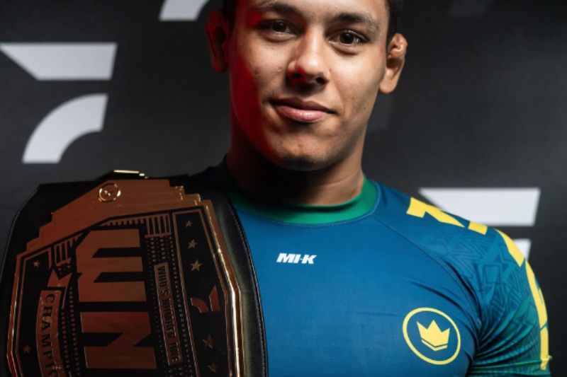 Mica Galvão mira terceiro cinturão após vitória dominante no WNO 28